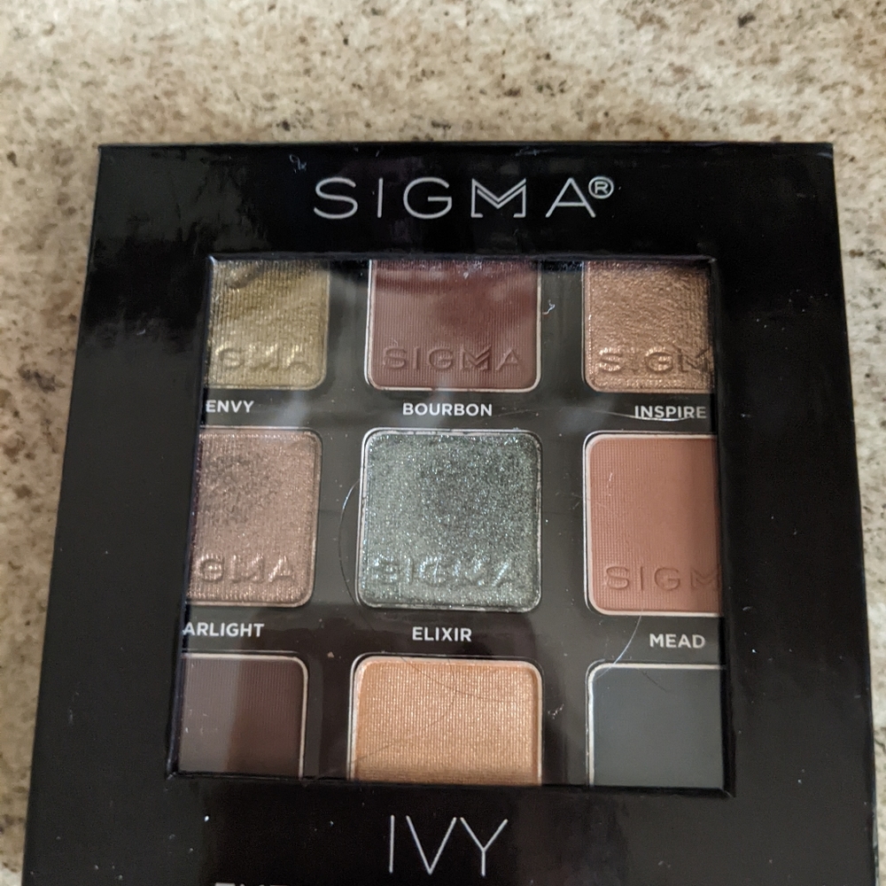 Sigma 9 pan palette